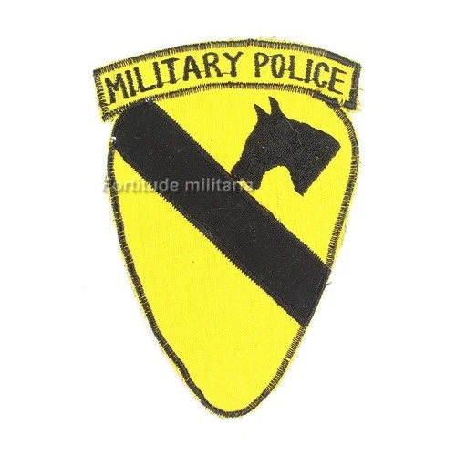 Patch US post ww2 / Vietnam : 1st cavalery division MILITARY POLICE