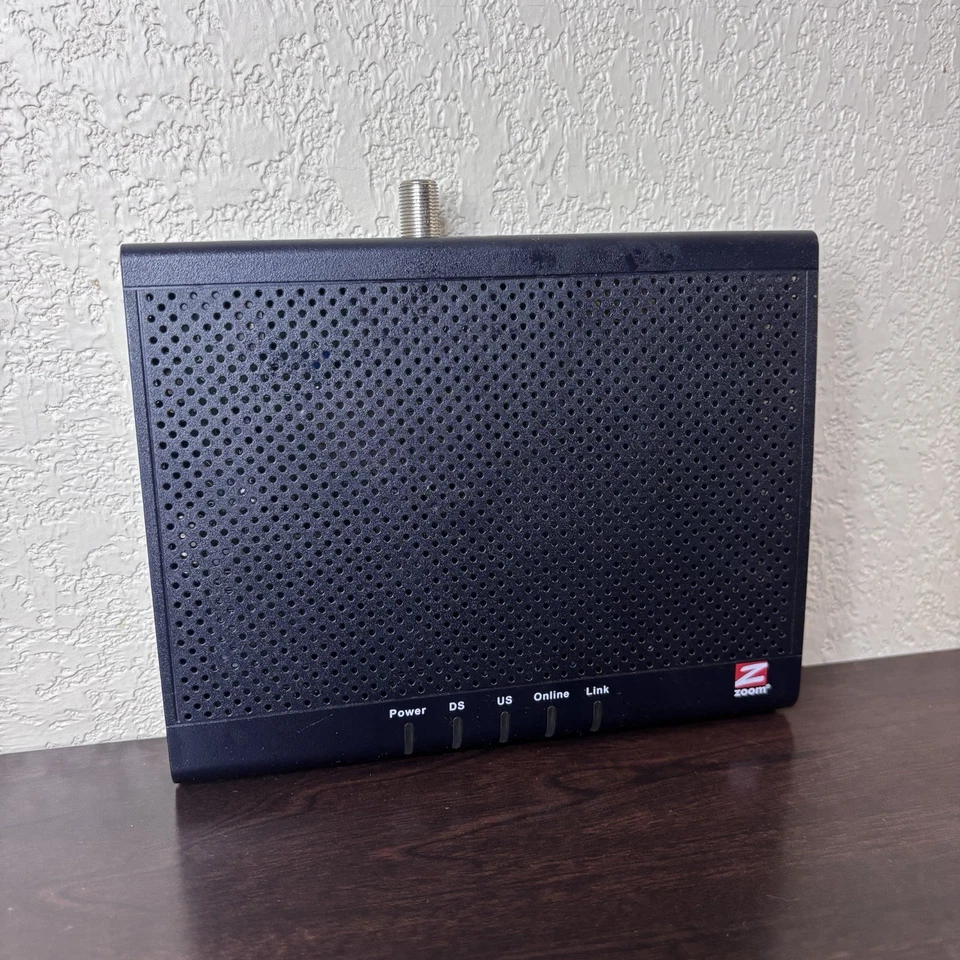 ZOOM DOCSIS 3.0 Cable/Modem Router Wireless-N Model 5341J Series 1094 - Image 4 of 4