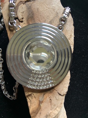 Lia Sophia Rhinestone Circle Necklace Silver Tone New Without Packaging - Picture 2 of 3