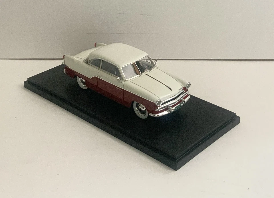 1/43 1955 Willys Aero Bermuda S puerta techo rígido Esval Foto 4 de 4