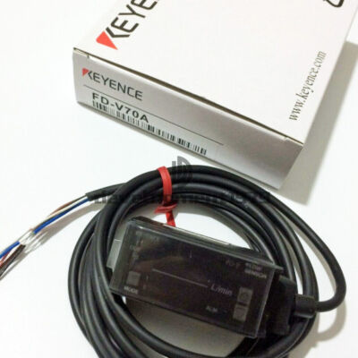 One New Keyence FD-V70A Flow Sensor
