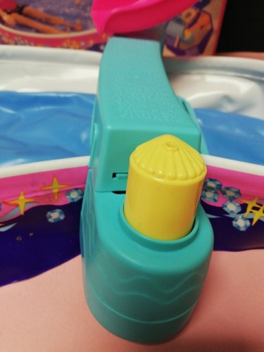 BARBIE MATTEL SUN JEWEL POOL PISCINA CON BOLLE 1993 #67000 BOX VINTAGE - Foto 3 di 4
