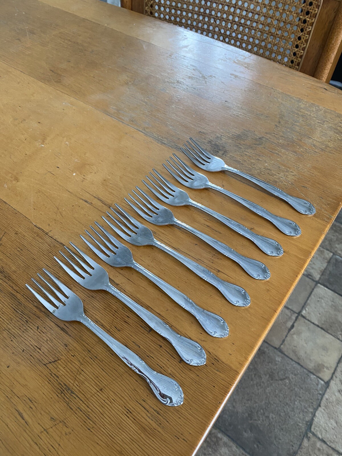 Glossy Stainless Flatware