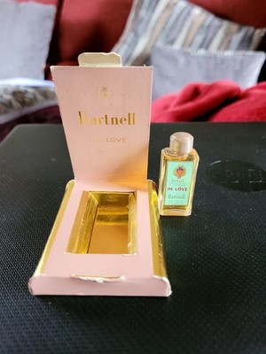 Vintage. Hartnell IN LOVE.(Norman Hartnell) Bruton Street London. Neu + Karton