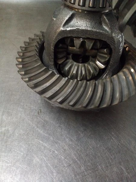 Ring Gear/Pinion Front Axle 3.73 Ratio With Yoke From 2000 Ford Explorer 6645158 - Image 3 of 4