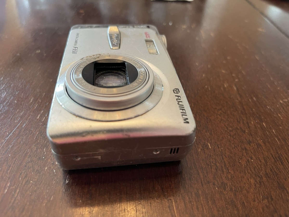 【動作確認済み】FUJIFILM FINE PIX F650 FujiFilm FinePix F650 6.0 camera digital camera w/Optical