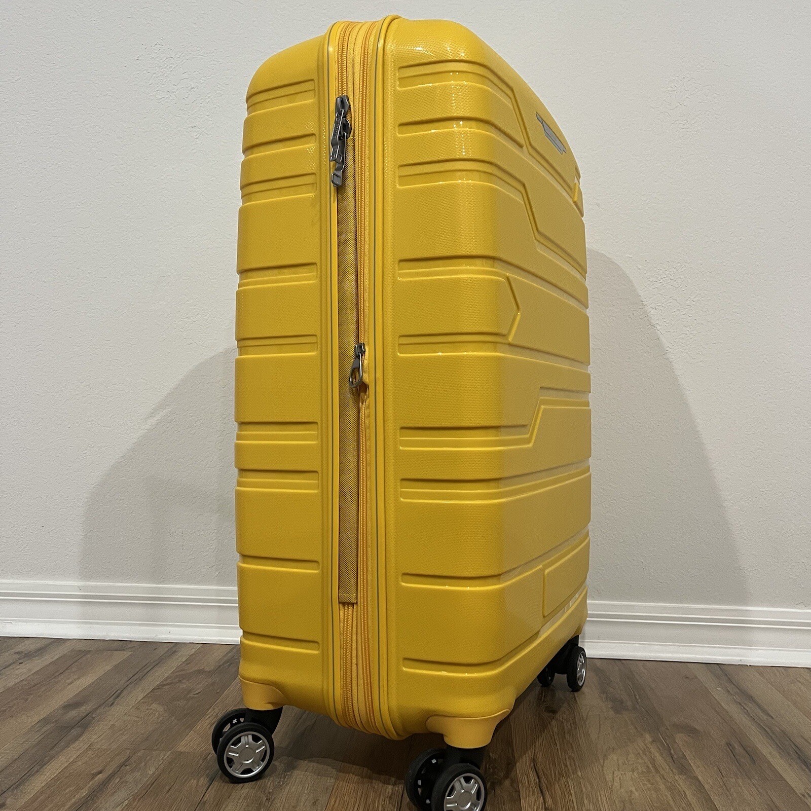 New Gabbiano Yellow 29&rdquo; PP Large Hard Luggage Integrated TSA Lock