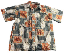 Go Barefoot Short Sleeved Hawaiian Shirt Floral Pattern Made In USA Size Large