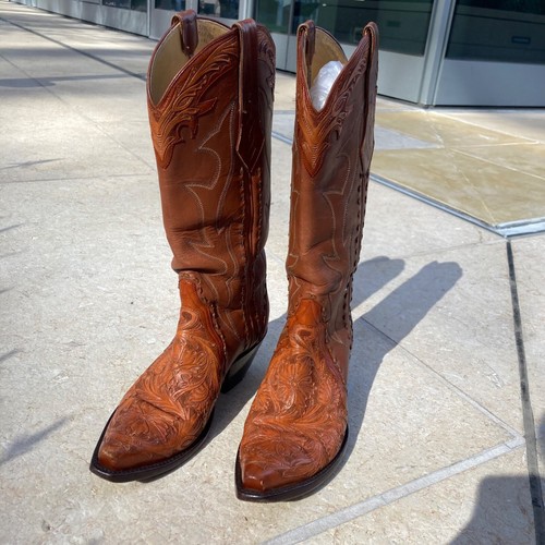 Back At The Ranch 7.5C Saddle 12" Tooled a mano 5/8" Box Toe Botas Western - Imagen 15 de 24