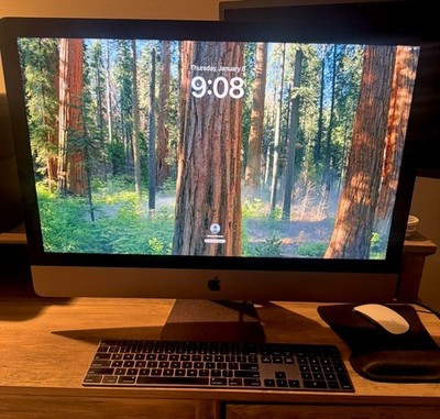 Apple iMac Pro 27  (2017)   3.0GHz 10-Core Xeon   64GB RAM   2TB SSD   Vega 56