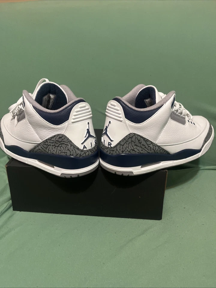 Jordan 3 Midnight Navy Foto 4 de 4