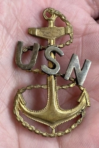 WWII WW2 USN Navy CPO Cap Badge Anchor Insignia Military Pin Back