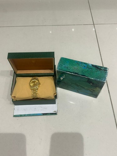 Rolex Day-Date 36mm | 1990 | 18 Ct Gold With Diamonds - Picture 2 of 3