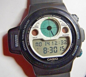 Vintage-Casio-cpw-310-Islamic-Prayer-Watch-Compass-qibla-lcd-qw-1044-Japan-Rare