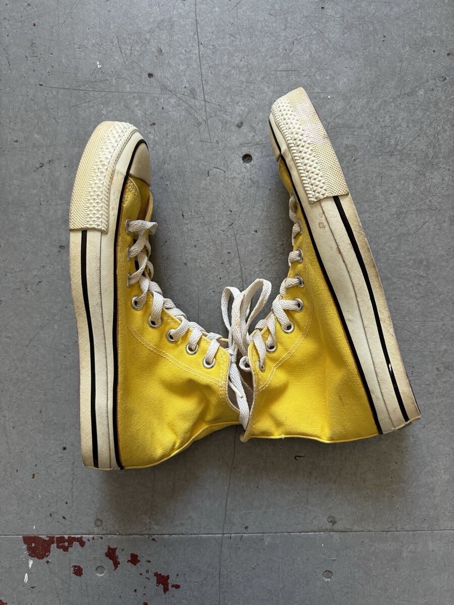 80s vintage Converse hi tops athletic canvas yellow sneakers 80s vintage Converse hi tops athletic canvas yellow sneakers