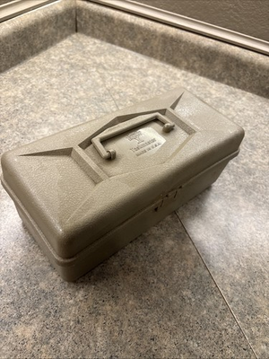#ad Vintage Trophy Taskmaster 11quot; X 5” X 4.5” Gray Tackle Box No Tray $16.87