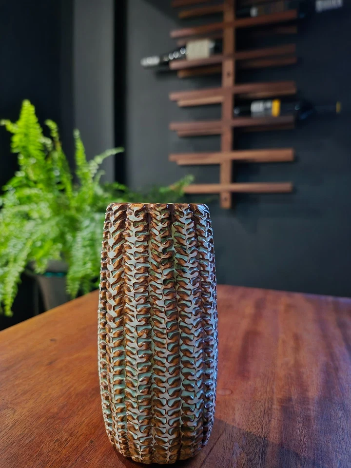 POOLE POTTERY Guy Sydenham Textured Organic Seed Pod/Corn Vase 13cm - Image 3 of 4