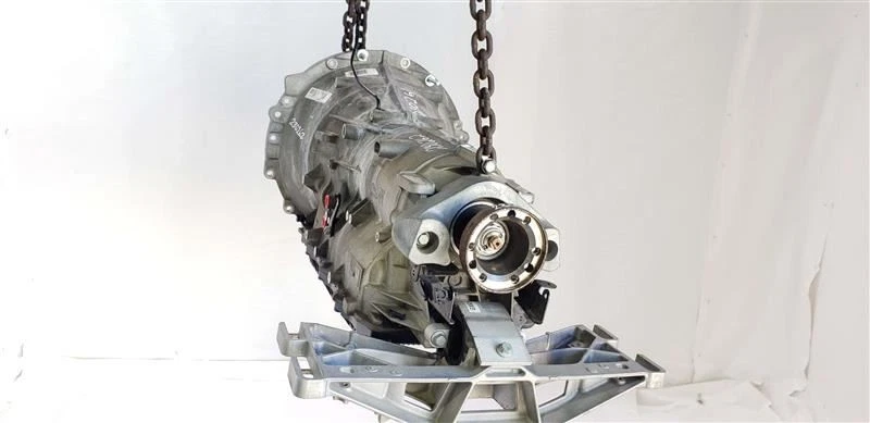 Conjunto de transmisión 3,0 AT RWD OEM 2016 Jaguar XF Foto 3 de 4