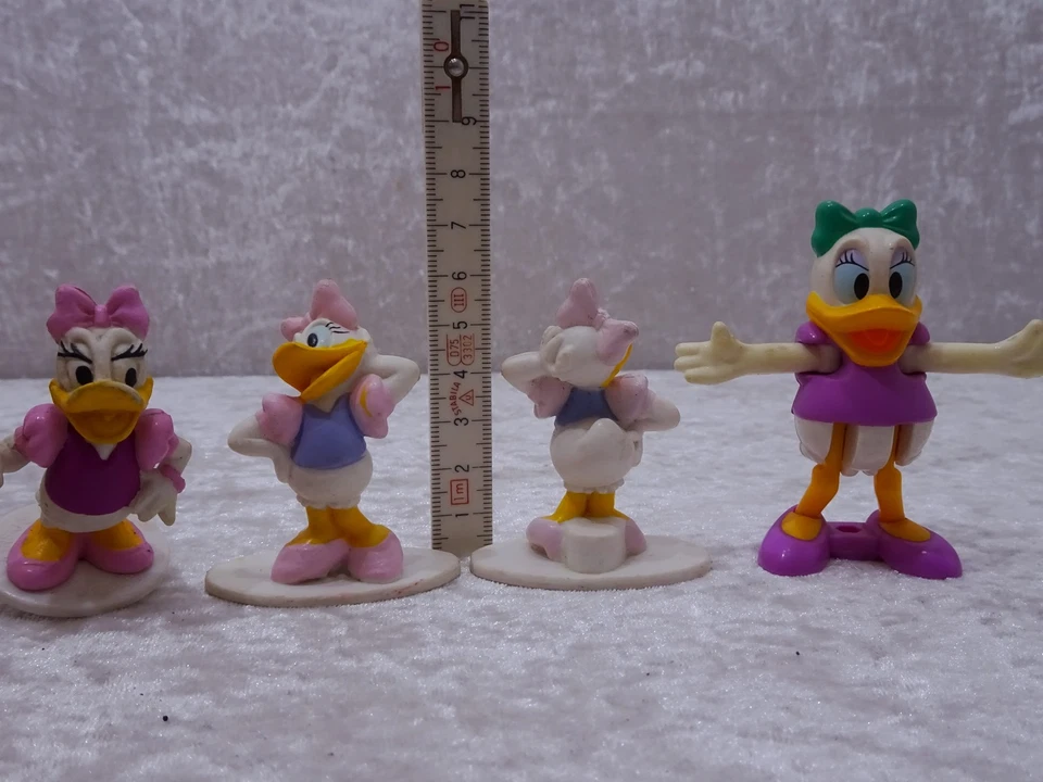 14 x Walt Disney Kunststoff Figur Daisy Duck - Vintage - Sammlung - Bild 4 von 4