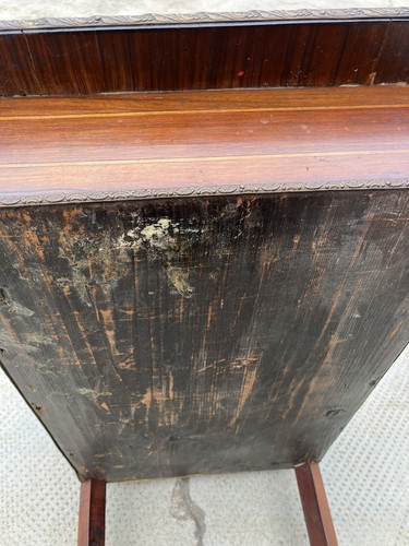 Tavolino Intarsiato Epoca Napoleone III - Foto 9 di 10