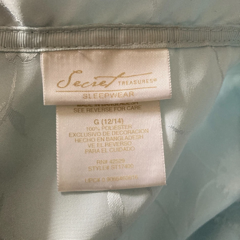 Conjunto de pijama Secret Treasures para mujer grande estampado floral verde claro Foto 3 de 4