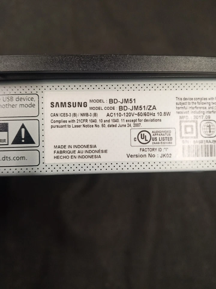 Reproductor Blu-ray inteligente Samsung BD-JM51 probado sin control remoto. Foto 4 de 4