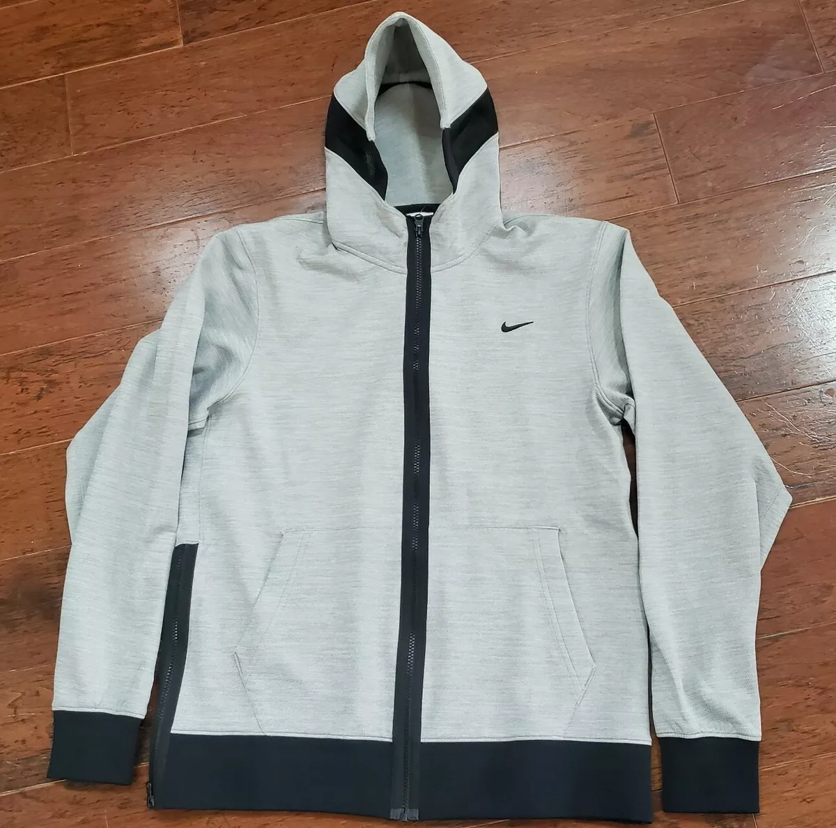 Nike Therma Flex Showtime Men s Medium Basketball Gray Hoodie NBA CK6548 063