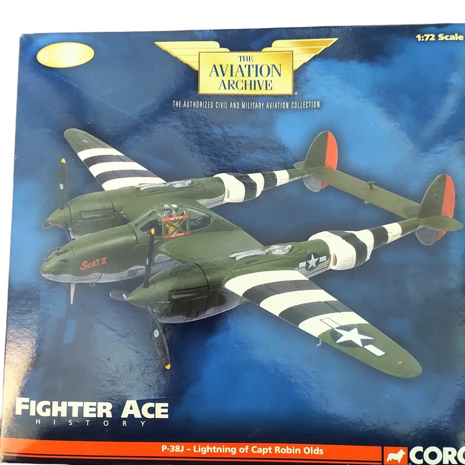 Modelo de avión Corgi P-38J Lightning Capt Robin Olds escala 1:72 Foto 2 de 4