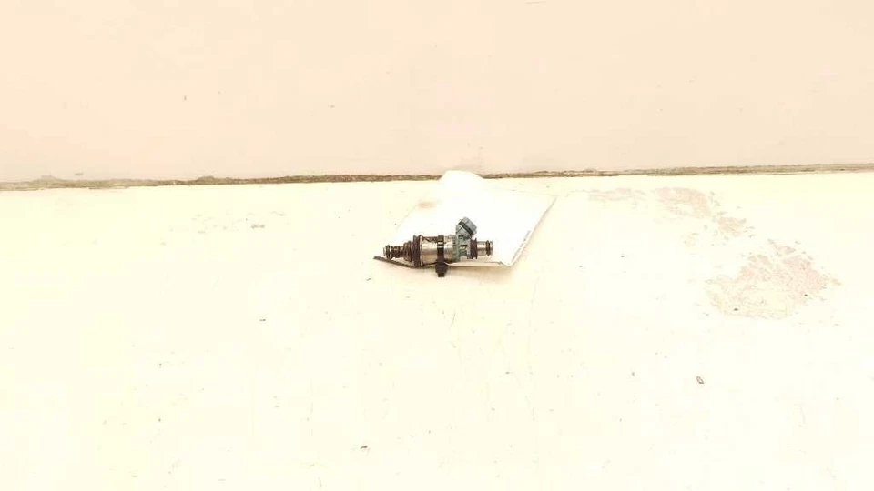 94-97 LEXUS SC300 3,0 L 6 CILINDROS INYECTOR DE COMBUSTIBLE  Foto 2 de 4