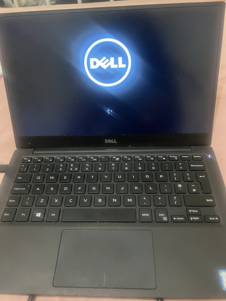 Dell XPS 13 9350 13.3in i5-6200U 8GB 256GB SSD Win 10 FHD Webcam, photo 2 of 5