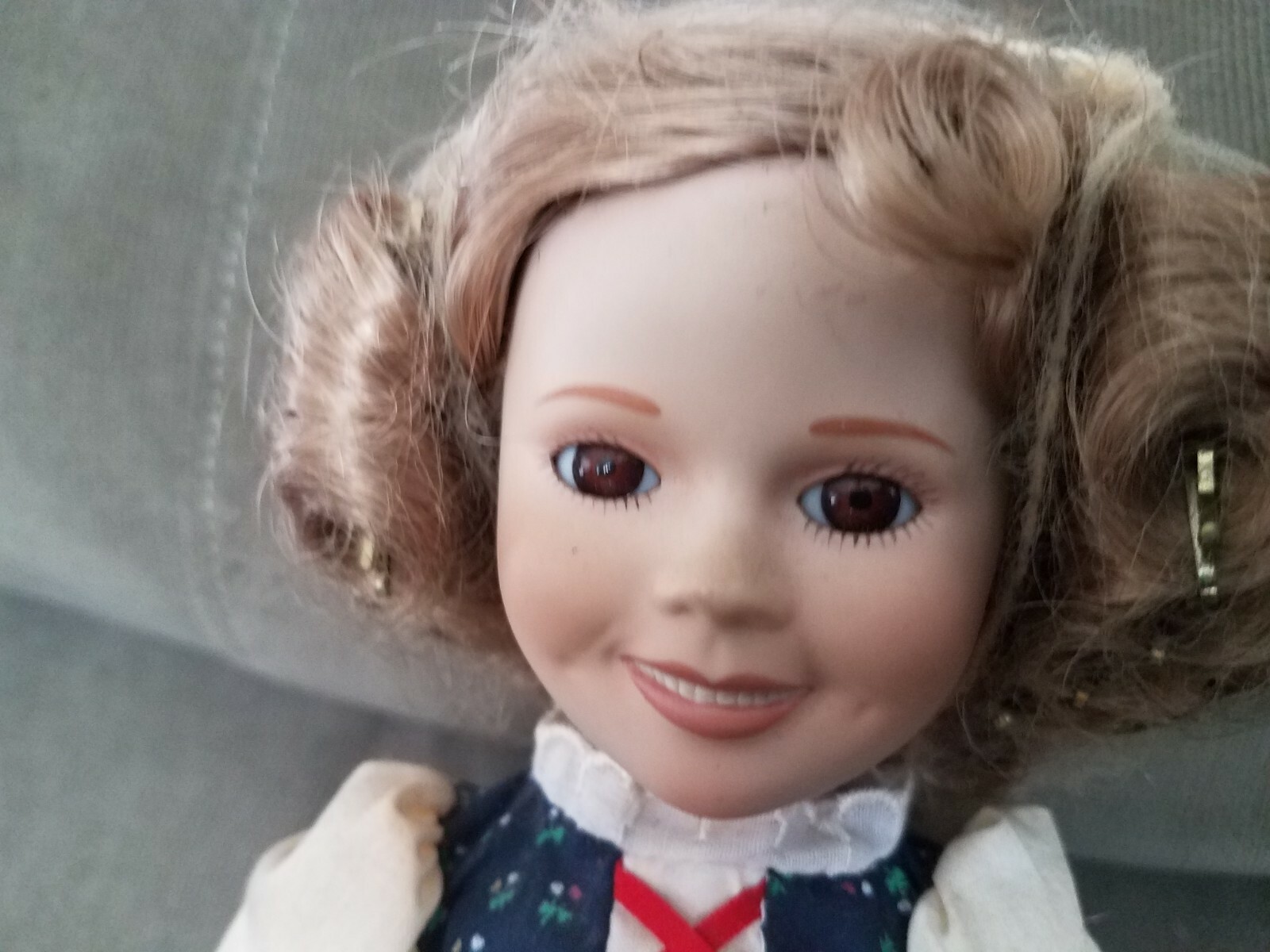 Shirley Temple Dolls of the Silver Screen 20th century fox 1986 15" Tall