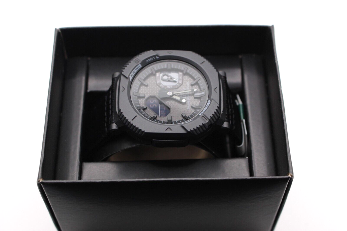 CASIO x White Mountaineering Pro Trek PRJ-B001WM-1JR Black