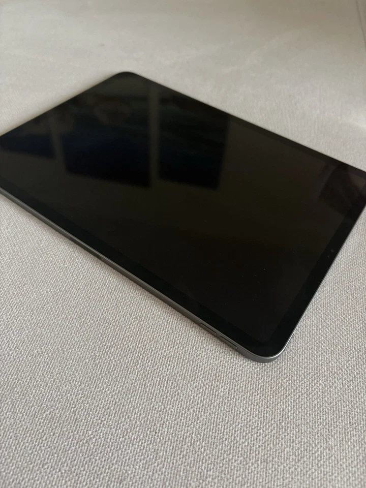 Apple iPad Pro 11-inch (1st generation) · 64GB · Wi-Fi, Foto 3 von 5