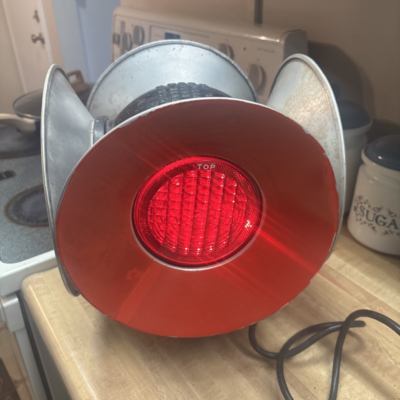 Vintage W.R.R.S Model 1880 Electric Switch Lamp