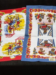 2 Vintage Style Cotton Dish Tea Towel 40 Baking Pies Playing Banjo Estate Sale