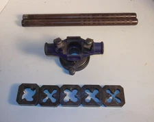 Craftsman No 11 Two Handle Industrial Pipe Threader Tool Plus Dies