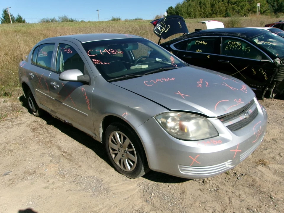 Conjunto de filtro de aire usado se adapta a: Chevrolet Cobalt 2010 2,2 L emisiones California Foto 2 de 4