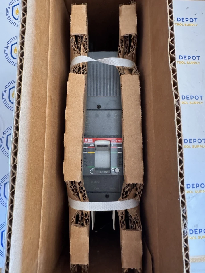 Disyuntor ABB XT1NU3100AYD000XXX 100A 600V 3P Reliagear neXT - como nuevo Foto 2 de 2