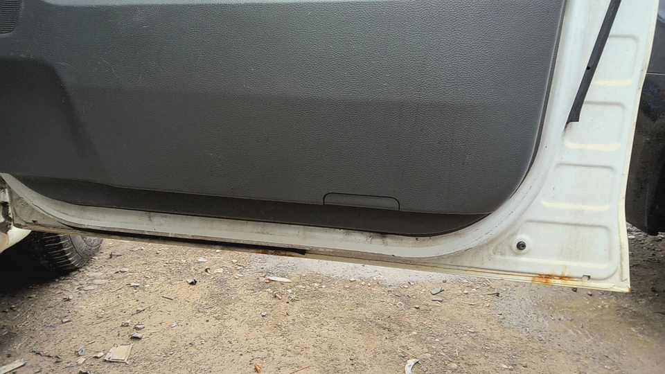 12 NISSAN NV 1500 Front Door Rustmanual Passenger Rightblizzard White q10 Foto 2 de 2