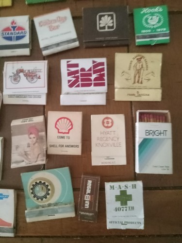 Vintage Match Boxes, Mixed Lot Of 44, Playboy, Shell, Disney World And Others - Picture 7 of 14