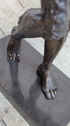 SALVADOR DALI TRIBUTE BRONZE STATUE WOMAN EXAGGERATED BODY NUDE HOTCAST BRONZE - Picture 8 of 10