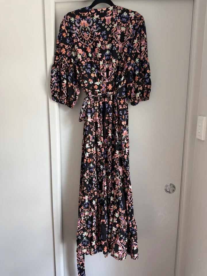 Maxi Vestido IRIS Talla 16 Manga Corta Verano Envoltura Floral Multicolor Negro Rayón Foto 2 de 4