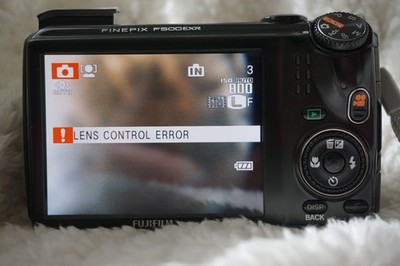 富士フイルム　FINEPIX F500EXR Fujifilm FINEPIX F500EXR Black 16.0 MP Digital Camera For Parts