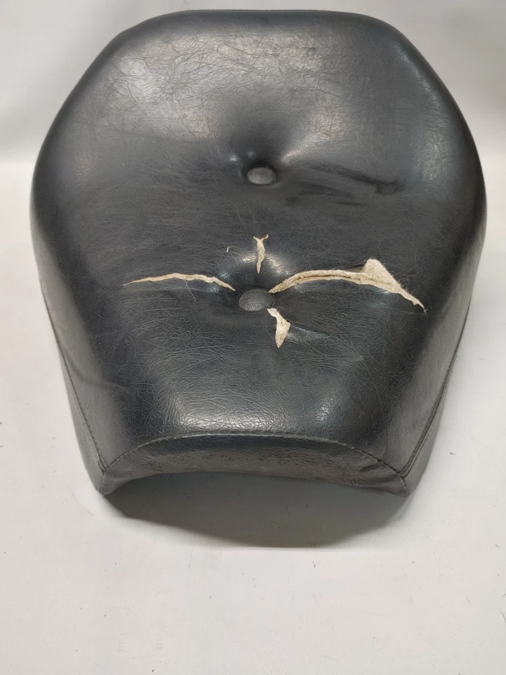 Asiento delantero conductor Suzuki GZ250 1999-2010 45100-12FA0-K9C (#2) Foto 2 de 4