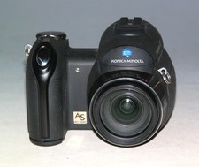 Konica Minolta DiMAGE Z5 5.0MP Digital Camera - CCD Bad - Door Broken