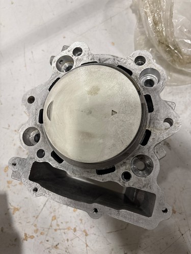 For Yamaha Raptor 660R YFM660R 2001-2005 Cylinder 5KM-11310-00-00 90105-09648-00 - Picture 3 of 4