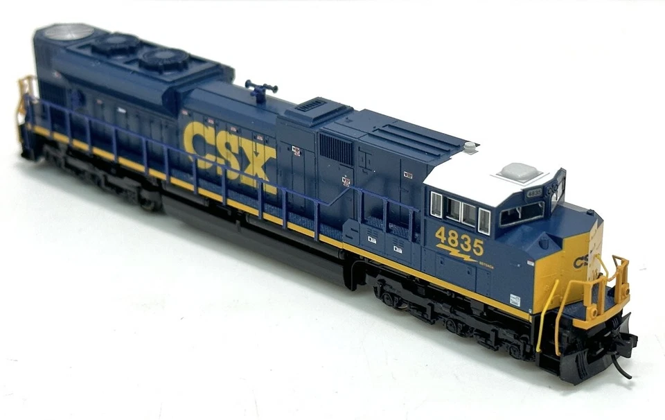 Kato 176-8436 N Scale CSX Powered EMD SD70ACe Diesel Locomotive #4835 w/DCC LN - Image 2 of 4