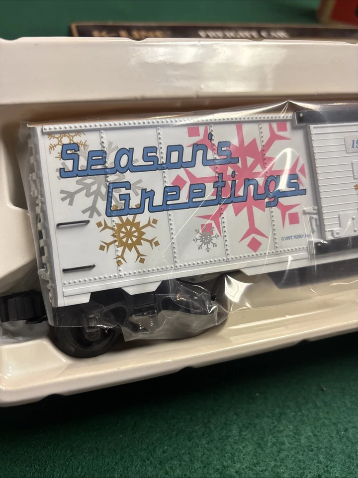 K-Line Christmas Classic Box Car O/027 Gauge New Santa Snow Flake diecast wheels - Image 2 of 4