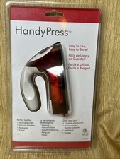Singer Handy Press Mini Travel Iron D25006 Crafts Sewing Iron-on Appliqués