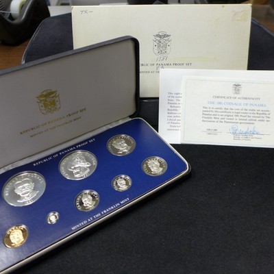 Panama 1981 8 Coin Proof Set - w/2 .500 Silver Coins - Original Box and COA